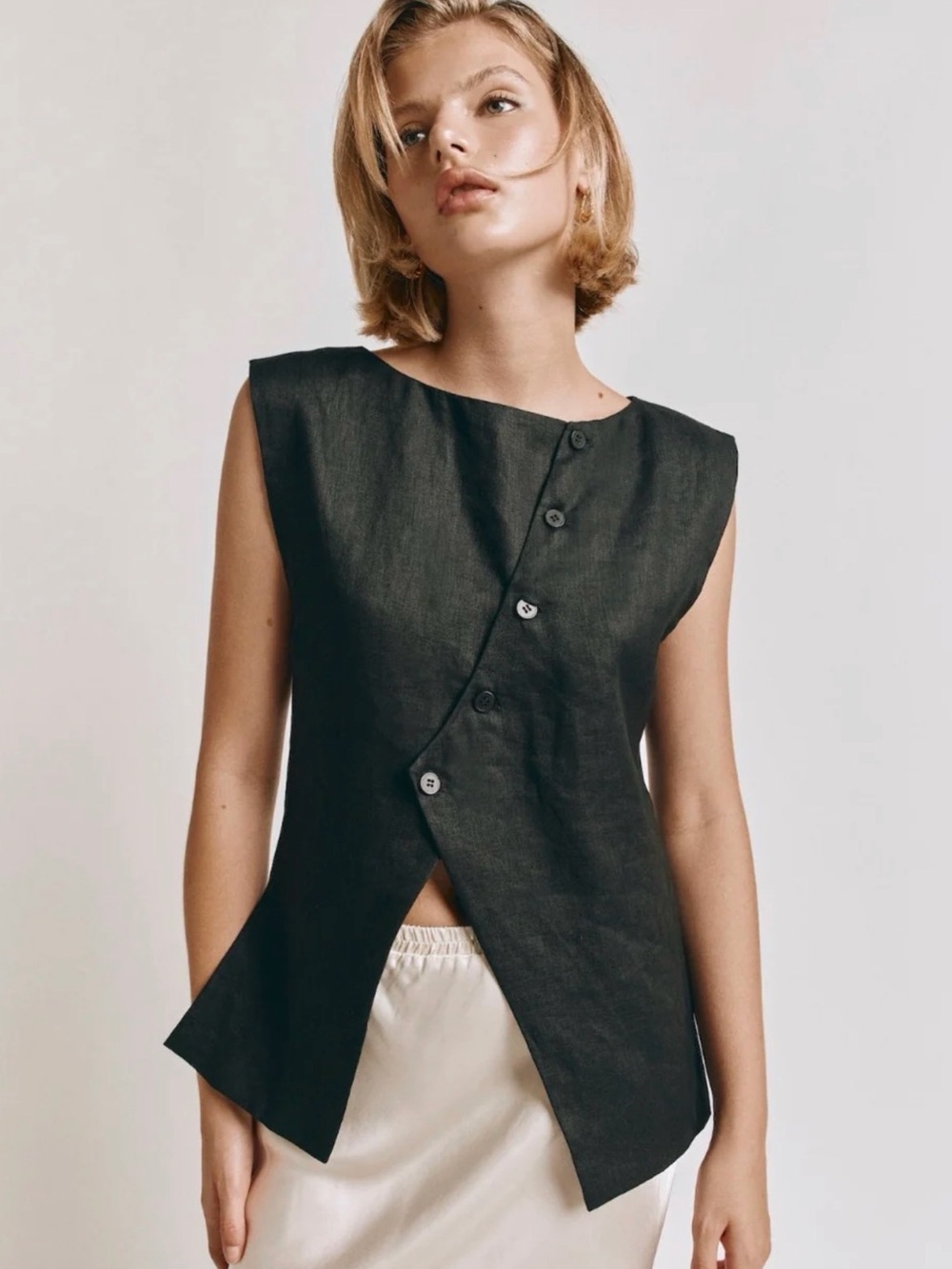 VRG GRL Black Linen Vest (US 4). Black Asymmetric Button-Front Sleeveless Top